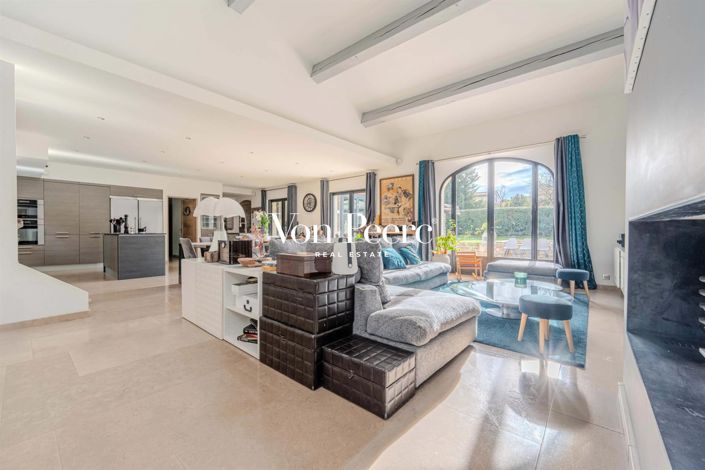 Image No.8-4 Bed House for sale