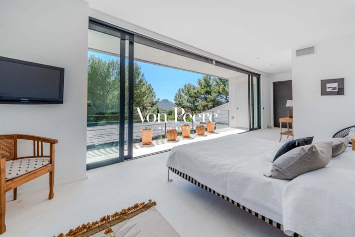 Image No.7-4 Bed House for sale