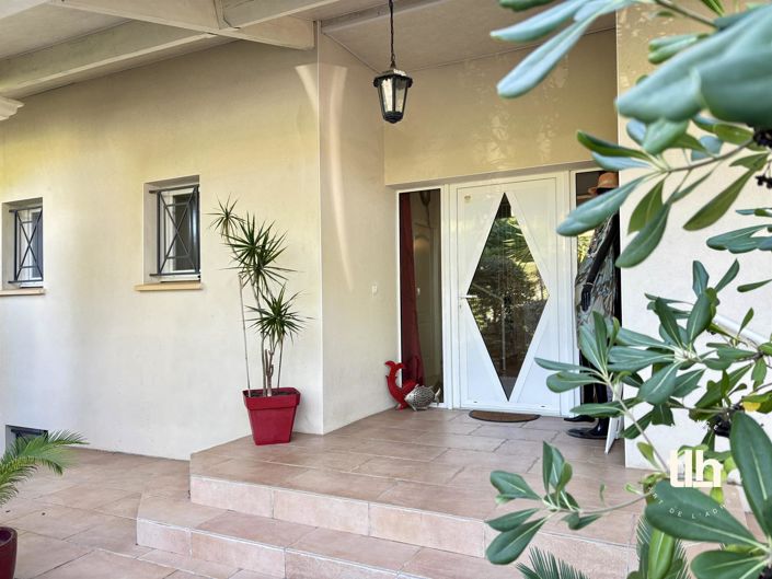 Image No.27-5 Bed House for sale