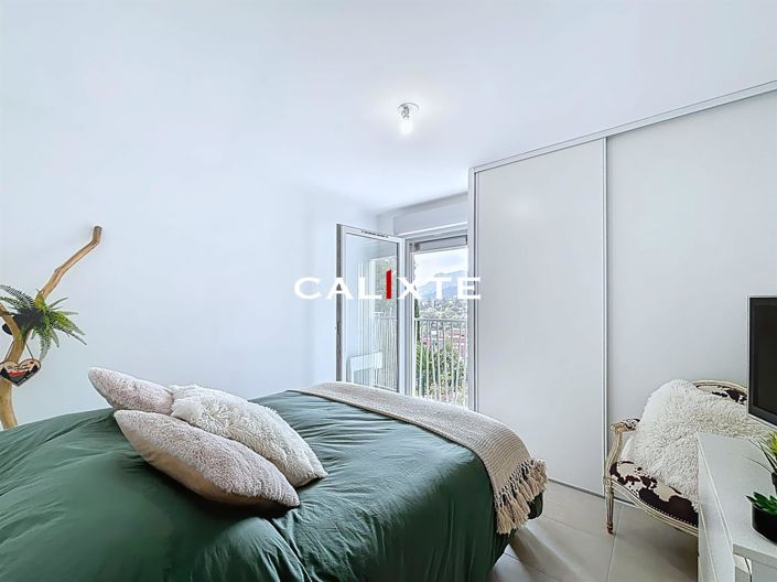 Image No.22-2 Bed Apartment for sale