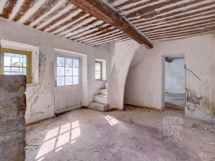 Image No.7-5 Bed House for sale