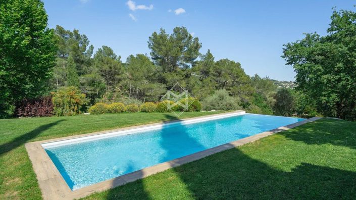 Image No.7-5 Bed House for sale