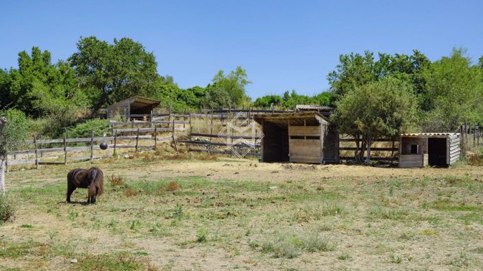 Image No.9-7 Bed House for sale