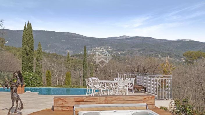 Image No.2-4 Bed House for sale