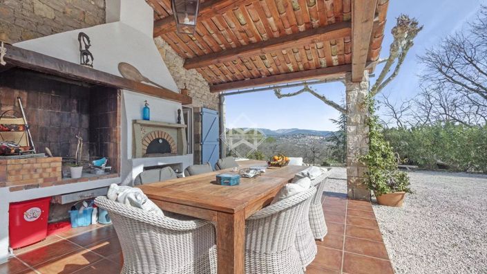 Image No.20-4 Bed House for sale