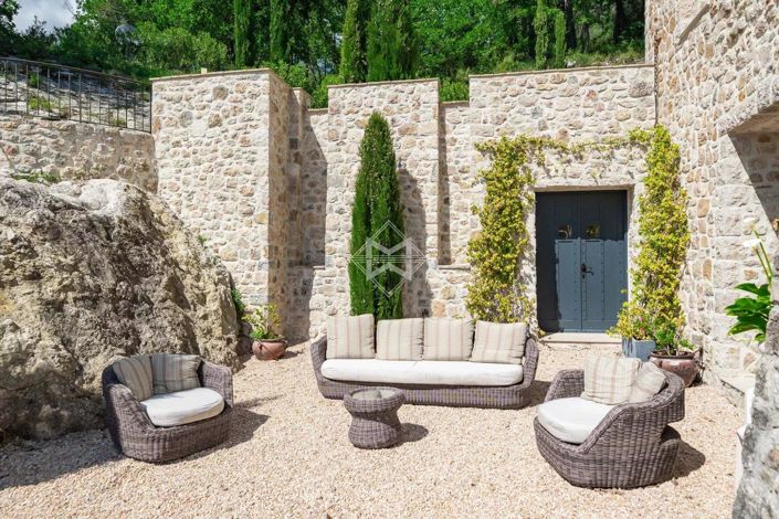 Image No.14-5 Bed House for sale