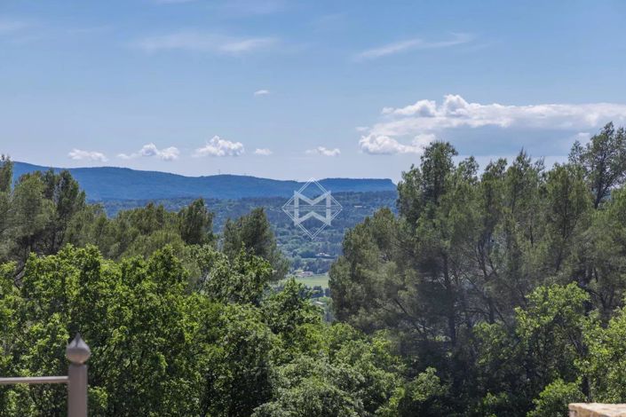 Image No.2-5 Bed House for sale