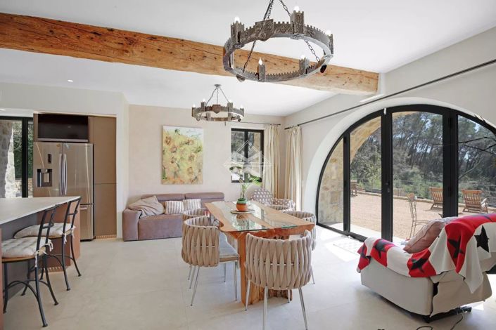 Image No.20-5 Bed House for sale