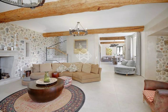 Image No.21-5 Bed House for sale