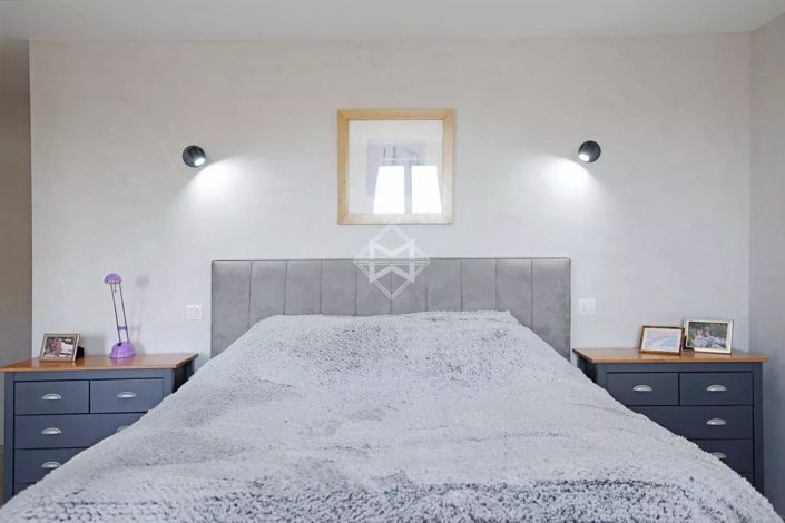 Image No.24-5 Bed House for sale