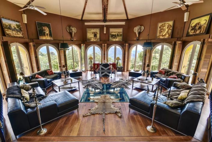 Image No.6-6 Bed House for sale