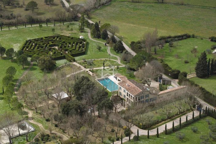 Image No.1-11 Bed House for sale