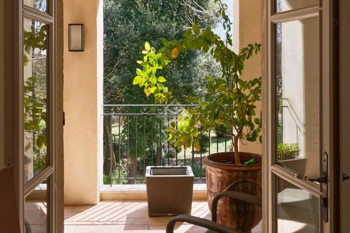 Image No.14-11 Bed House for sale