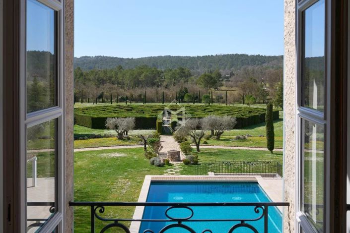 Image No.5-11 Bed House for sale