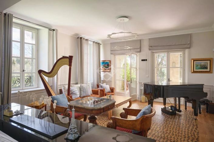 Image No.9-11 Bed House for sale