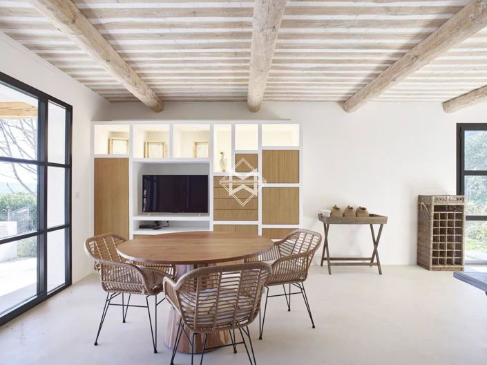 Image No.13-4 Bed House for sale