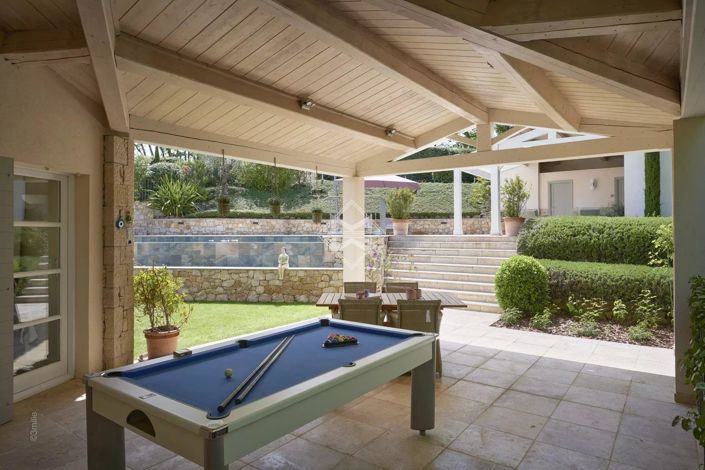 Image No.5-2 Bed House for sale