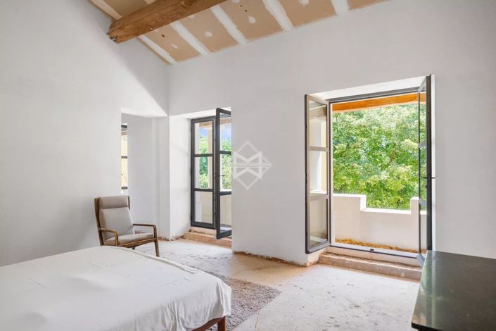 Image No.15-5 Bed House for sale