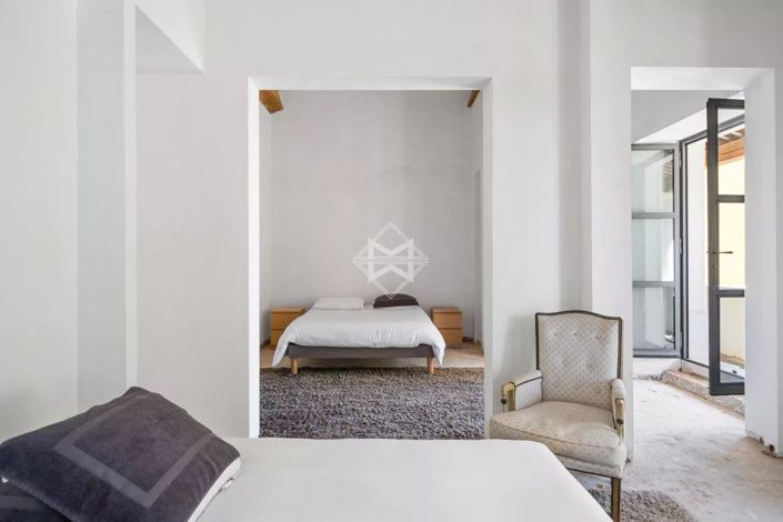 Image No.17-5 Bed House for sale