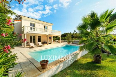 5 Bed House for sale