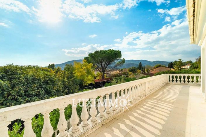 Image No.15-5 Bed House for sale