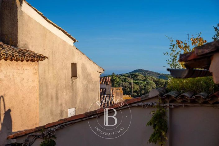 Image No.9-1 Bed Apartment for sale