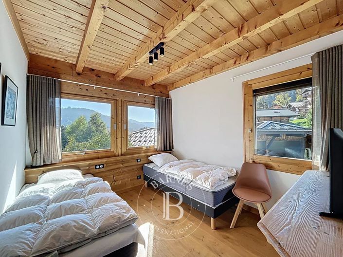 Image No.9-4 Bed House for sale