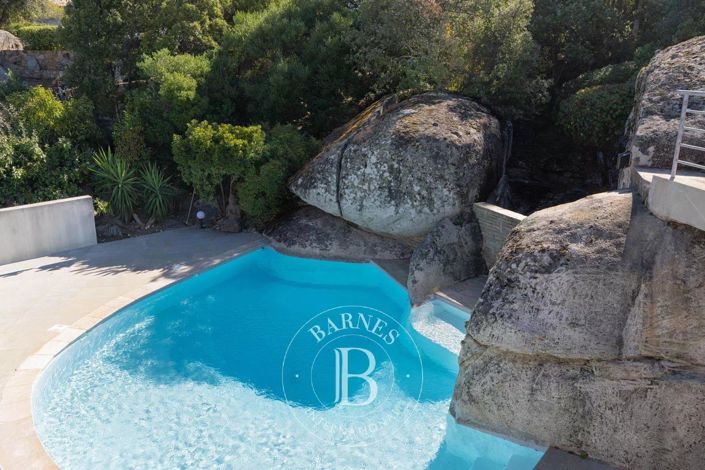 Image No.19-6 Bed House for sale