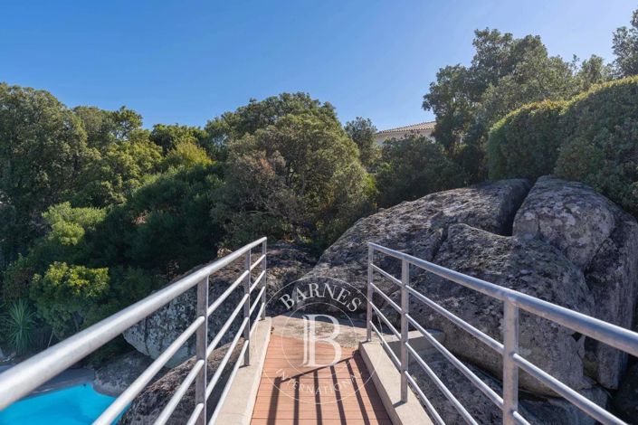 Image No.20-6 Bed House for sale