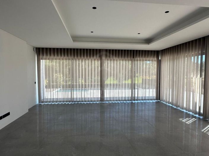 Image No.11-5 Bed House for sale