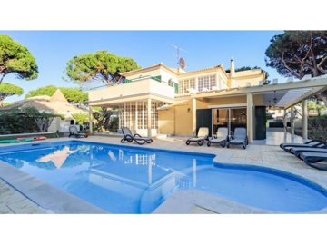 5 Bed House for sale