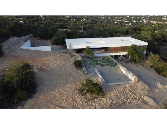 Image No.10-4 Bed House for sale