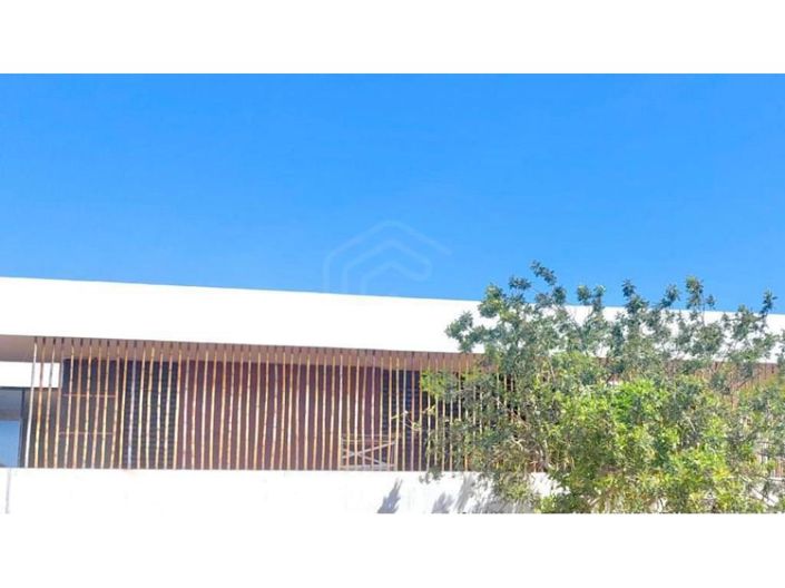 Image No.19-4 Bed House for sale