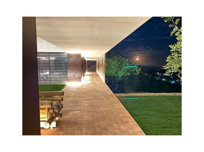 Image No.32-4 Bed House for sale