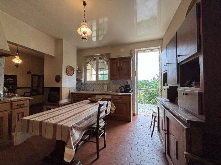 Image No.5-5 Bed House for sale