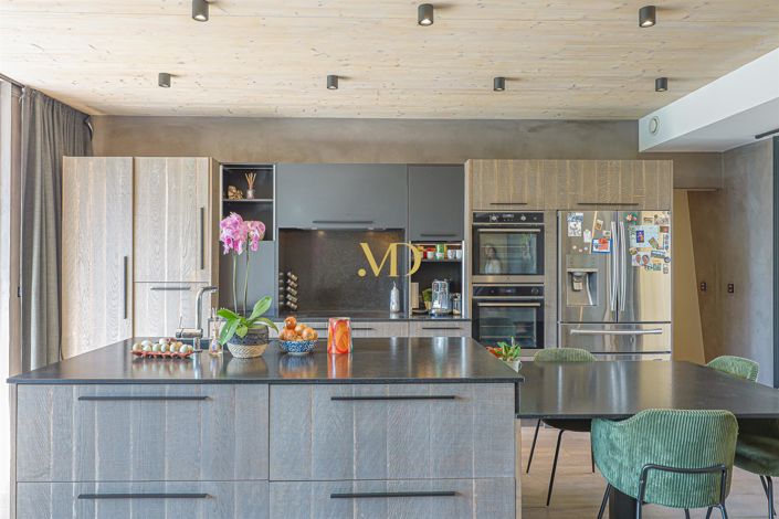 Image No.22-4 Bed House for sale