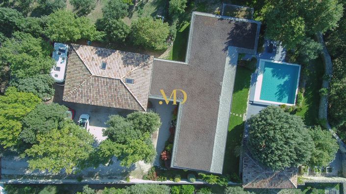 Image No.8-4 Bed House for sale