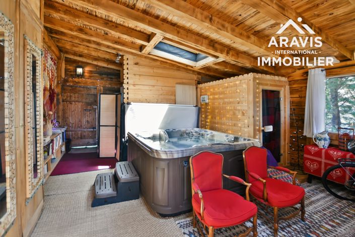 Image No.10-12 Bed House for sale