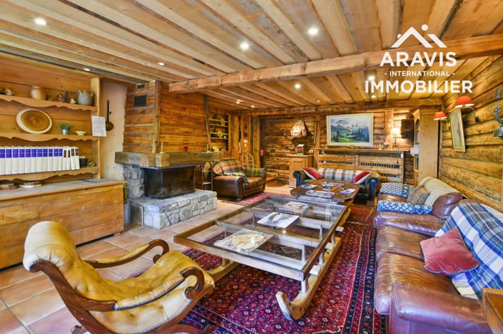 Image No.2-12 Bed House for sale