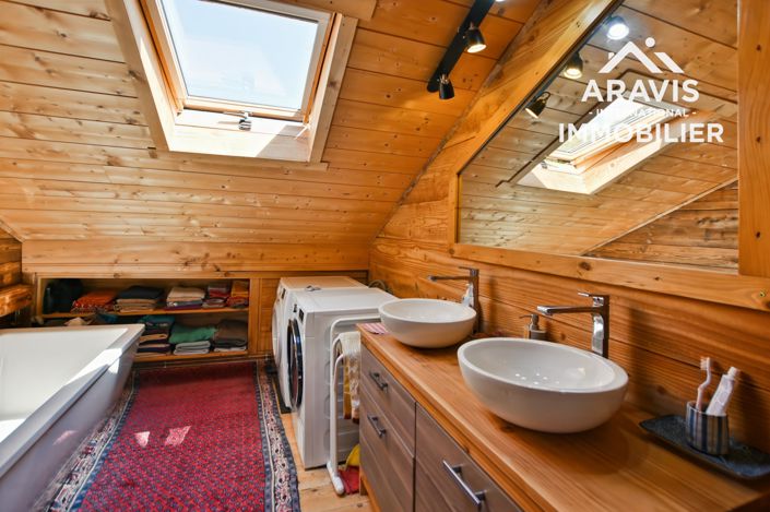 Image No.26-12 Bed House for sale