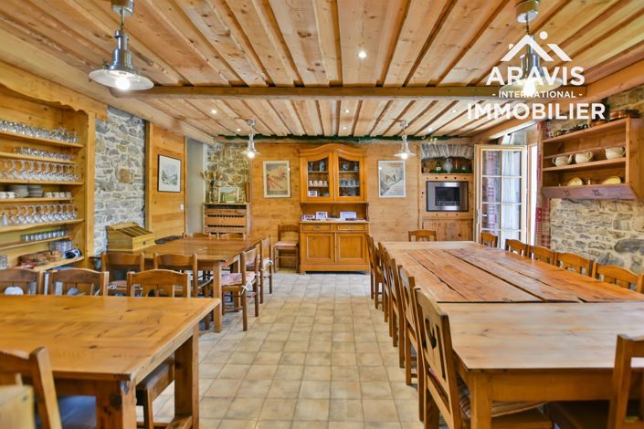 Image No.3-12 Bed House for sale