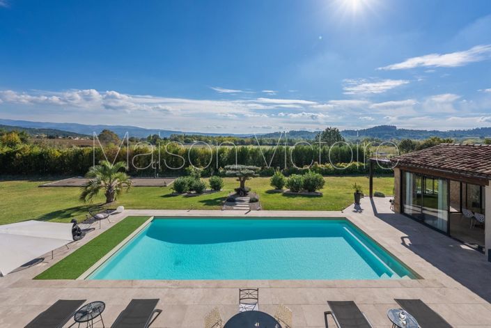 Image No.2-4 Bed House for sale