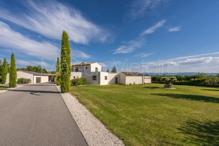 Image No.24-4 Bed House for sale