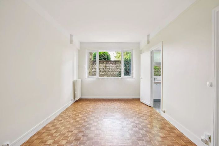 Image No.10-1 Bed Apartment for sale