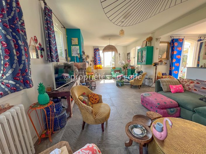 Image No.14-5 Bed House for sale