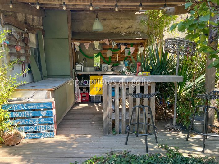 Image No.17-5 Bed House for sale