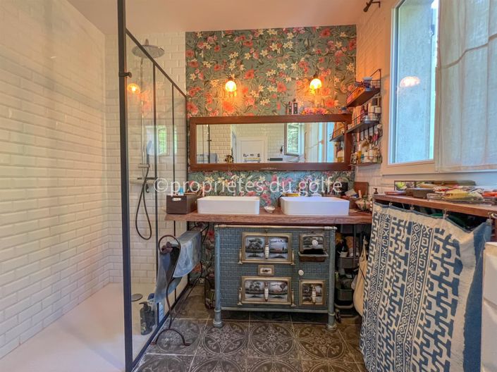 Image No.24-5 Bed House for sale