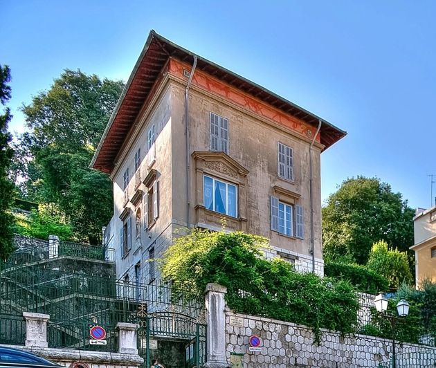 Image No.1-4 Bed Apartment for sale