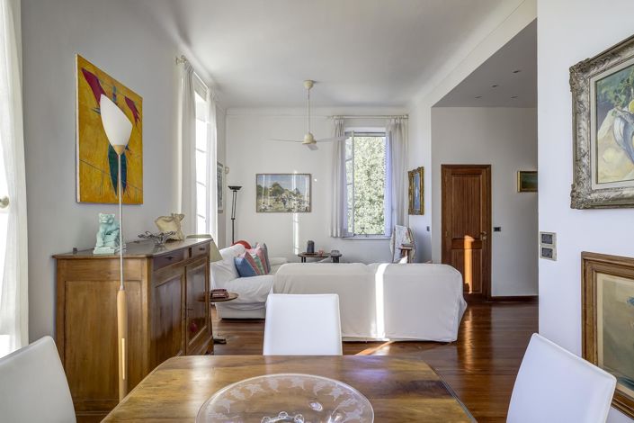 Image No.10-4 Bed Apartment for sale