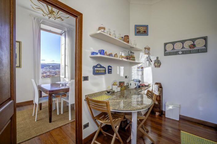 Image No.8-4 Bed Apartment for sale